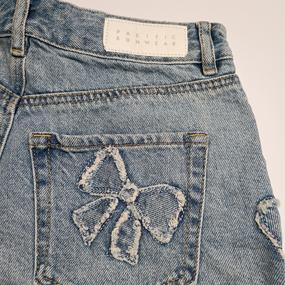 Pacsun High Rise Festival Medium Wash Jeans Shorts - Picture 5 of 7